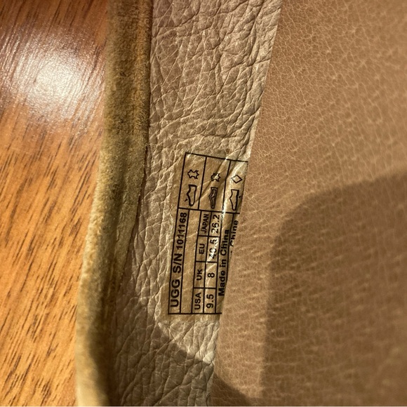 UGG Women's Karlina Geo Perforated Flat Tan Sz 9.5 - Picture 9 of 10